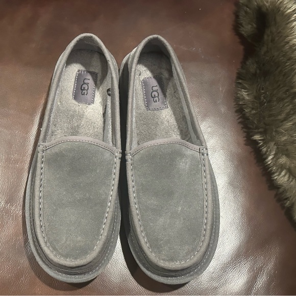 Worn once Men’s UGG Dex Slip-on Suede Loafers size:8 - Picture 6 of 9